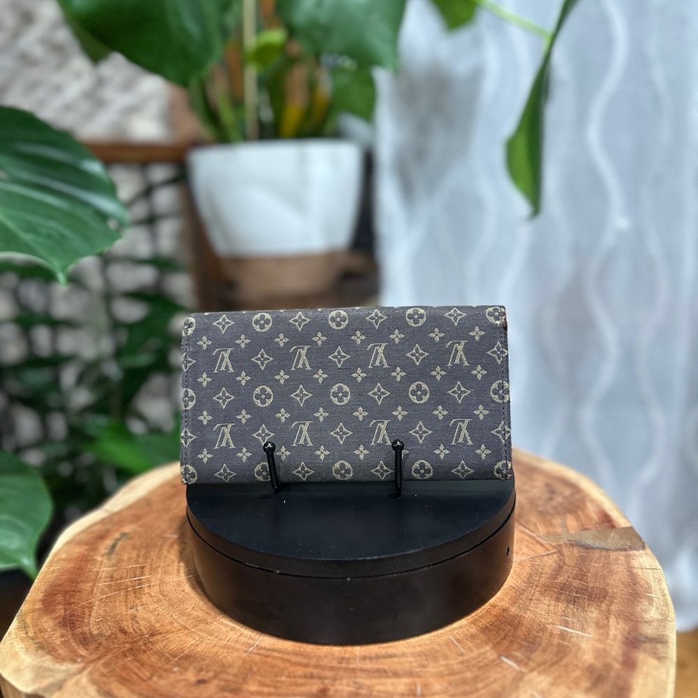 Louis Vuitton Mini Lin Monogram Long Wallet / Clutch Organizer with a Dust bag - Picture 4 of 14
